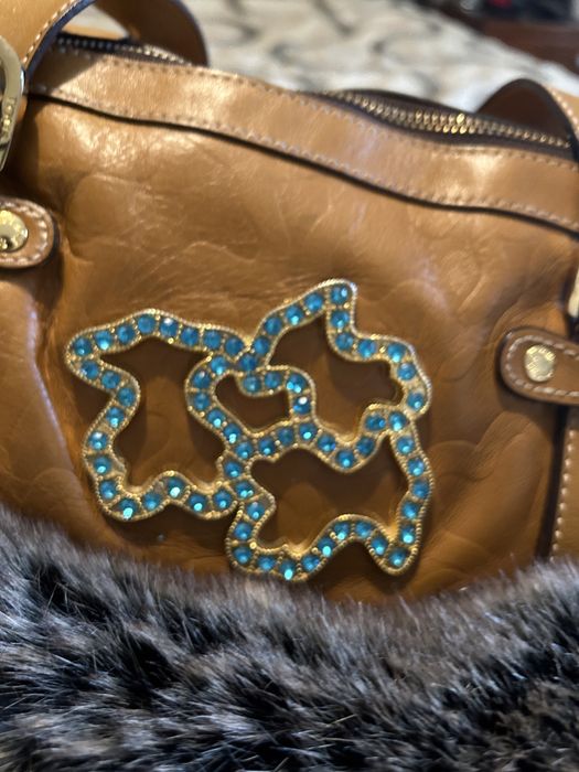 Mala Tous em Pele camel com brilhantes da marca (edição especial)