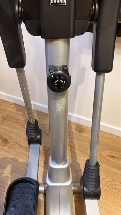 Еліптичний тренажер орбітрек GRAND Cross Trainer
