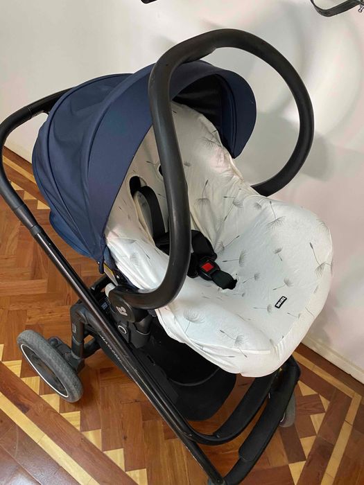 Carrinho Maxi-Cosi Plaza Plus completo e pronto a usar.