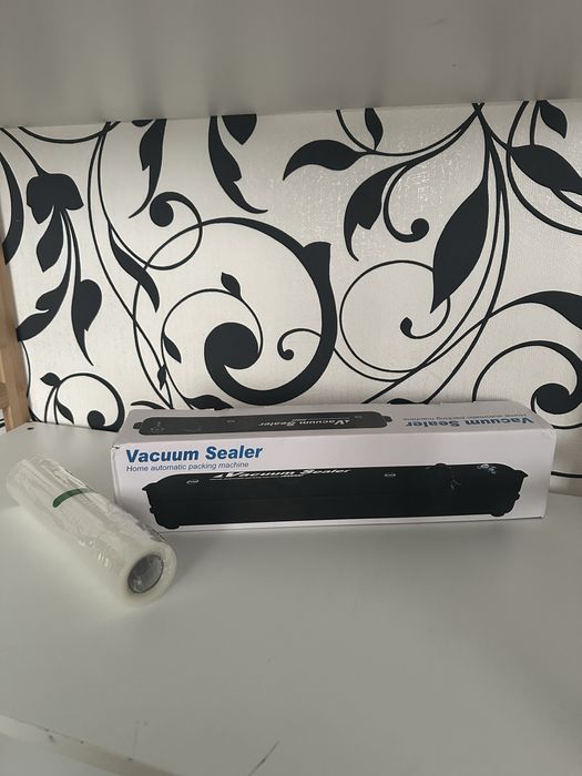Вакуматор Vacuum Sealer новий з пакетами для вакуумування