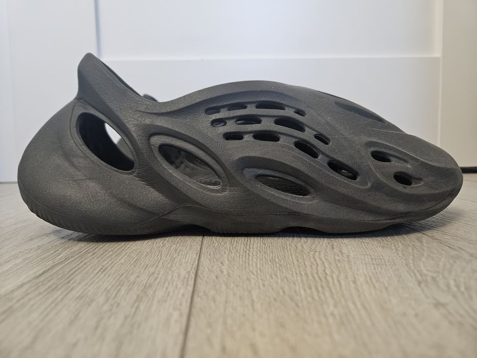 Adidas yeezy foam runner