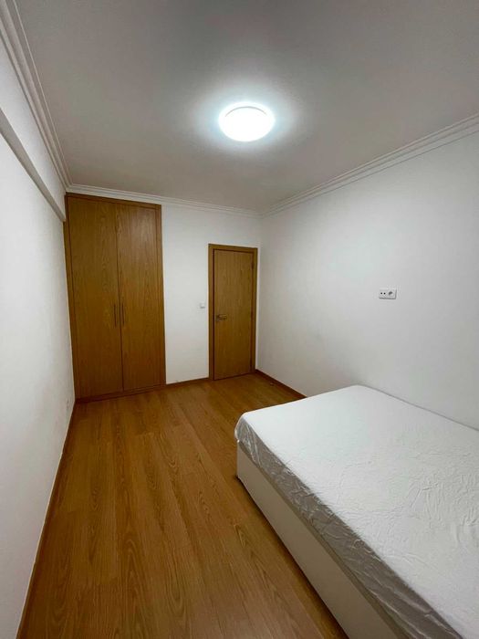2 Quartos 3 min do comboio e metro Reboleira