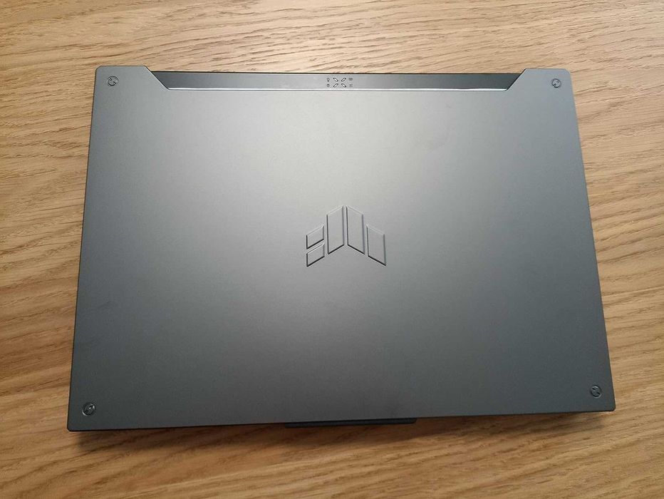 ASUS TUF Gaming F15 i7 16gb RAM 512gb SSD