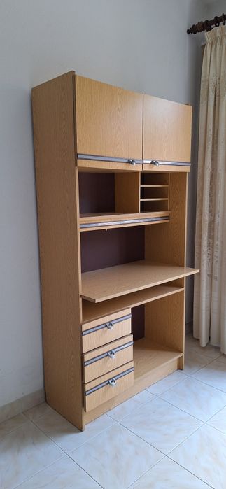 Móvel de quarto com escreveninha