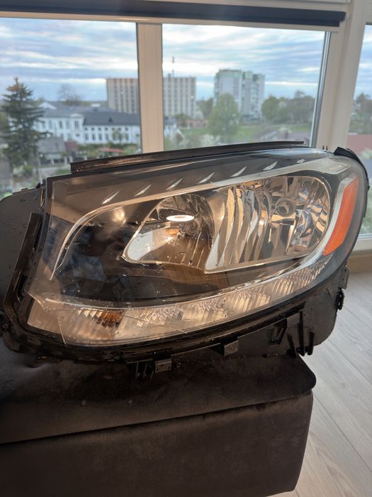 Оригінальні фари Mercedes-Benz GLC X253