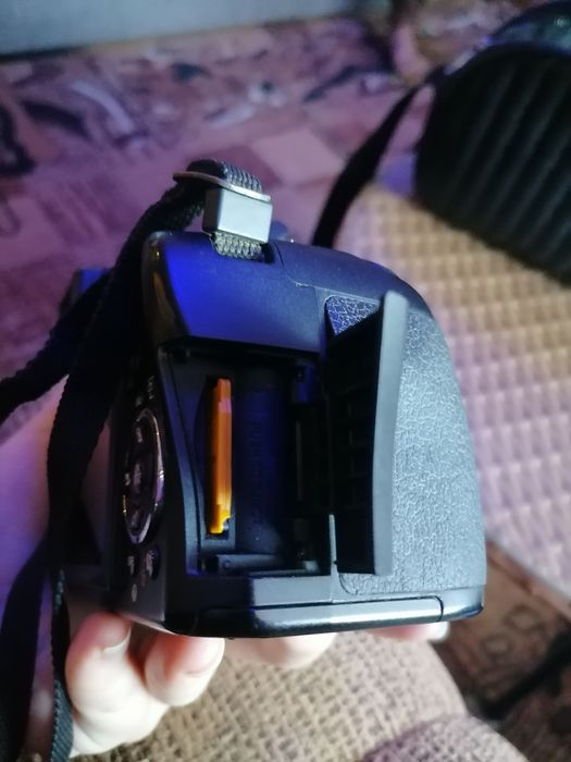 Фотоапарат Olympus SP-590UZ