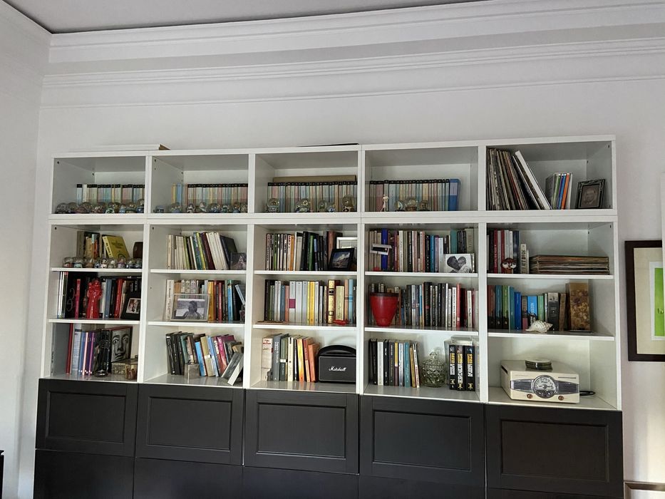 Estante Besta em otimo estado