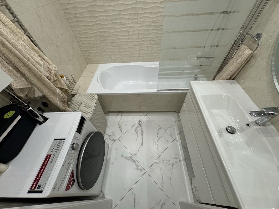 Продам трикімнатну квартиру у м. Трускавець вул Довбуша