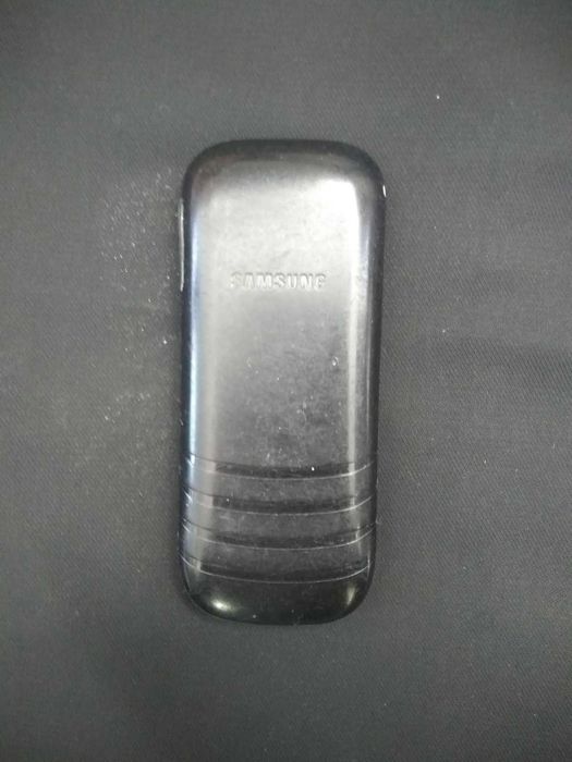 Samsung GT-E 1200m