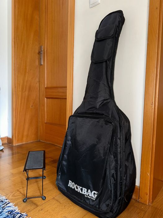 Guitarra Clássica Sonatina com saco de transporte e apoio para o pé