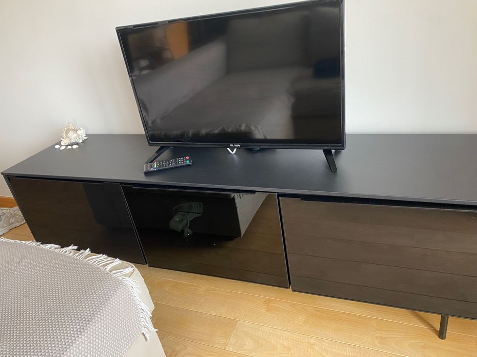 TV Silver 32” em ótimo estado