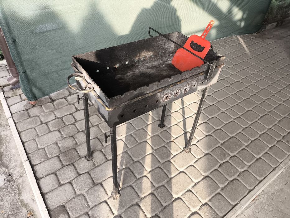 Мангал на 10 шампуров