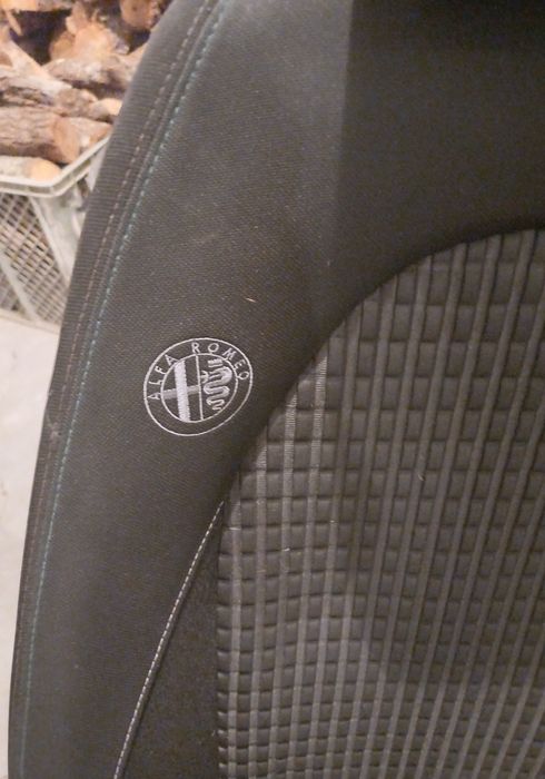 Banco Alfa Romeo Mito frente