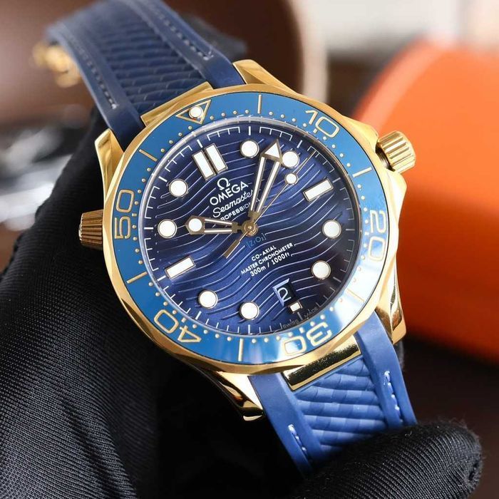 Годинник автоматичний Omega Seamaster Diver 300M 42 mm watch Sedna Ref. 210.62.42.20.03.0072