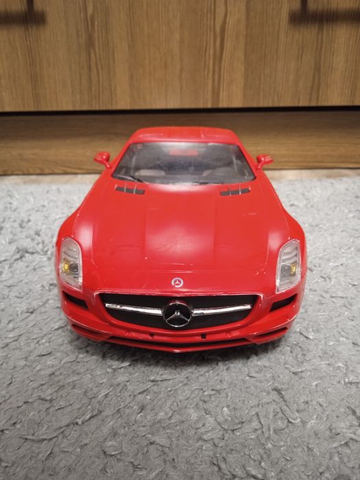 Продам машинку мерседес