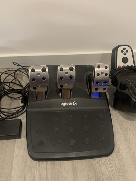 Logitech G920 + Pedais + Caixa (Shifter) – Bem conservado