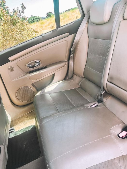 Renault Laguna III 2.0 dCi 150cv — 2008