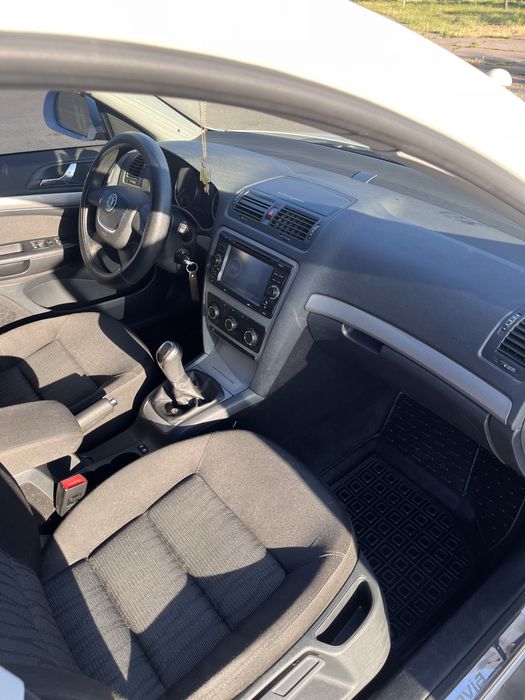 Skoda Octavia 2012 VIN TMBBA41Z5DB150495 фото оголошення 7 з 12