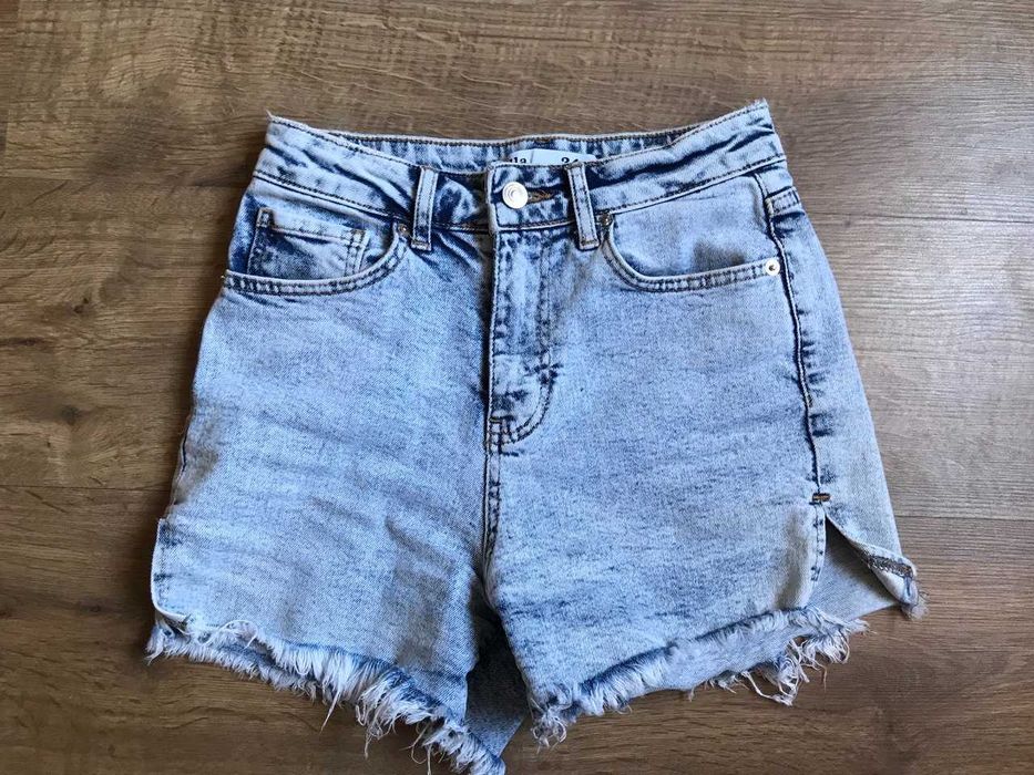 Джинсові шорти 12-13 років