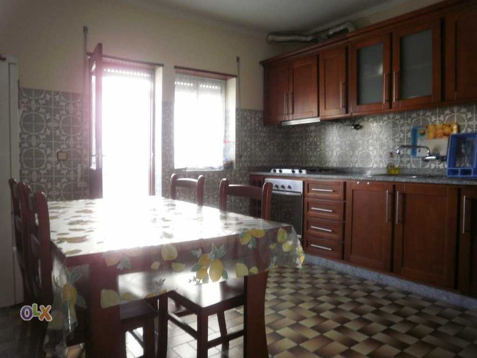 Alugam-se quartos a 3 minutos a pé da ESS e IPB