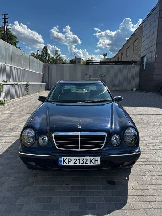 Mercedes w210 (2000)