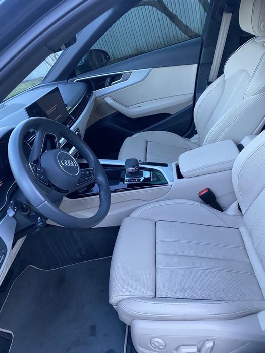 Audi A4 2019р. 45 TFSI S-teonic (245 к.с.)