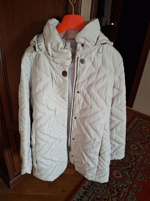 Продам нову куртку р.50