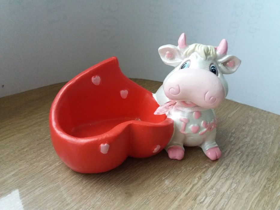 Статуэтка "Корова" с подставкой