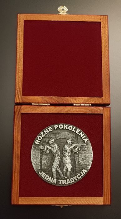 Medal Coin JWK Zespół Bojowy A - 80 Lat AK Miotła