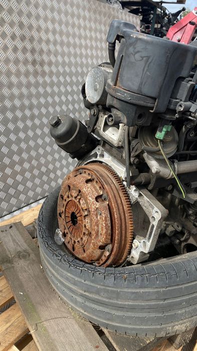 silnik peugeot citroen 10dytk komplet