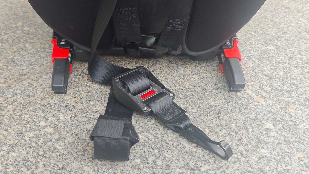 Cadeira criança ISOFIX (Grupos I, II e III)