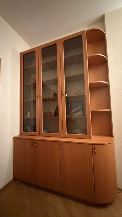 Продам       шкаф