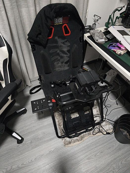 Moza r5 e playseat