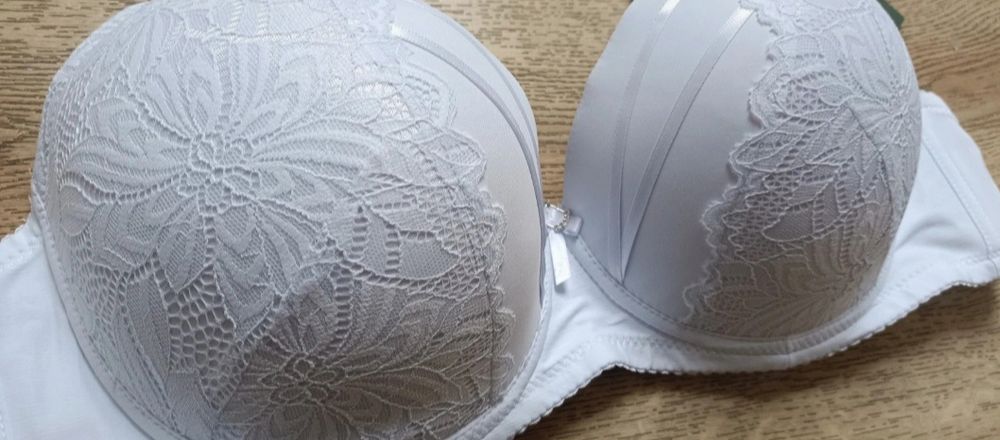 Biały nowy biustonosz 110E full cup pełna miseczka usztywniany