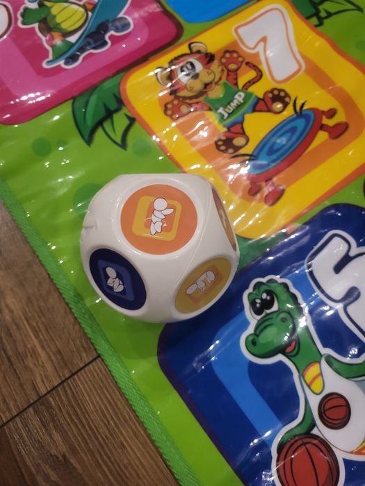 Chicco mata do gry w klasy.