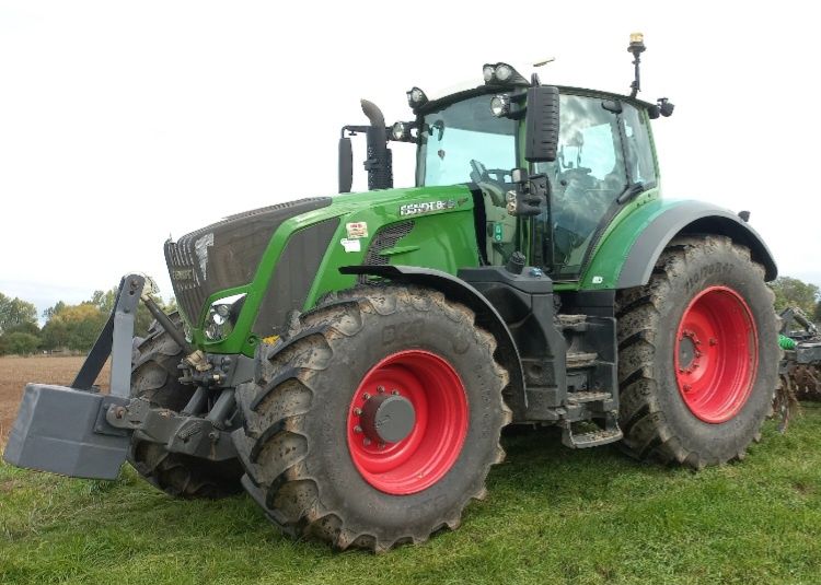 Fendt 826vario S4