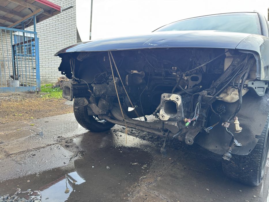 Продам Бампер на Volkswagen Passat  B5 4х4 V6 також (шкода гольф сіат ауді)також є салон ходова
