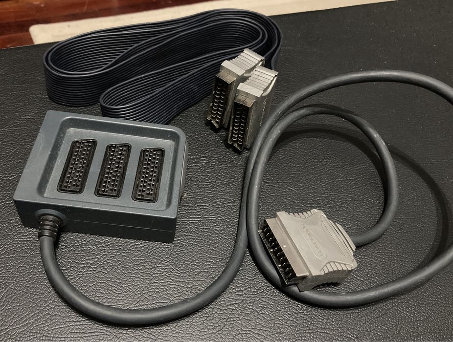 Tomada tripla + Scart Bandridge