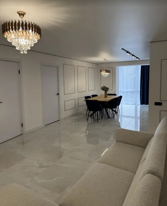 Продаж 3к квартири 102 кв. м на вул. Львівська