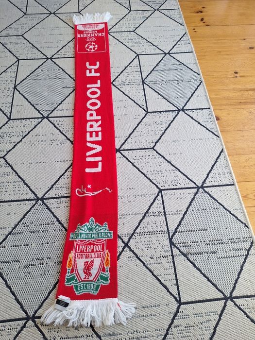 Szalik Liverpoolu oryginalny ze stadionu