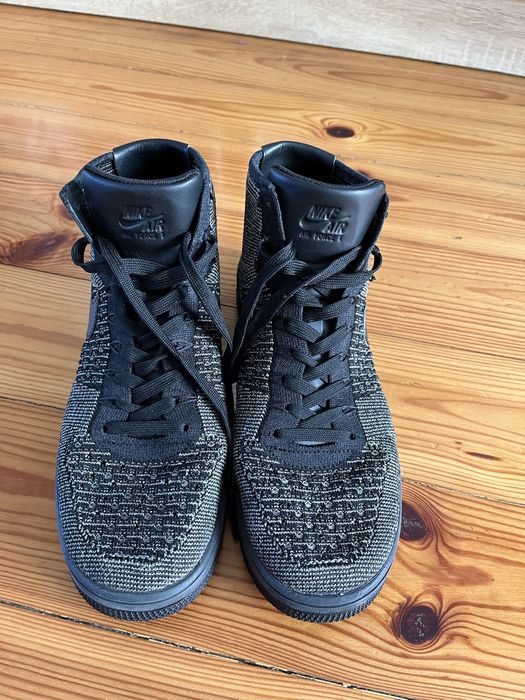 Nike Air Force 1 Ultra Flyknit Mid