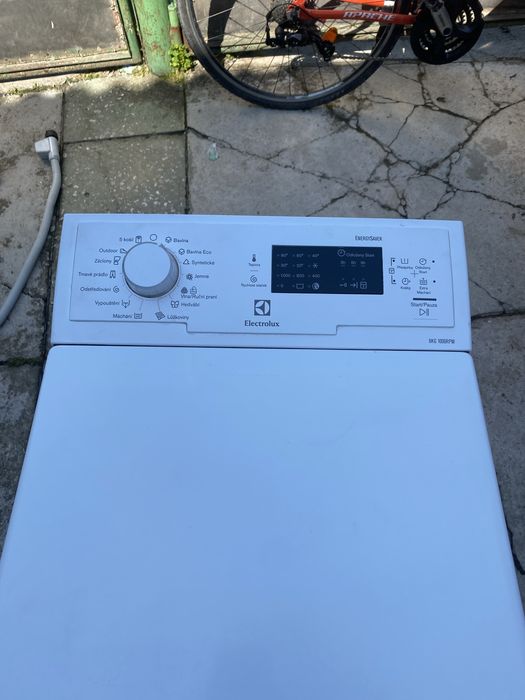 Пральна машина Electrolux 6 кг 1000 об/хв — у хорошому стані