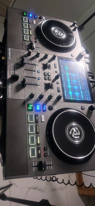 Numark.Mixstream Pro Go  Controladora