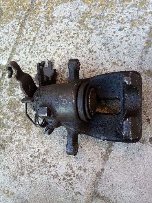 Рульова рейка на фольцваген кадди і ще багато запчастин до фольцваген