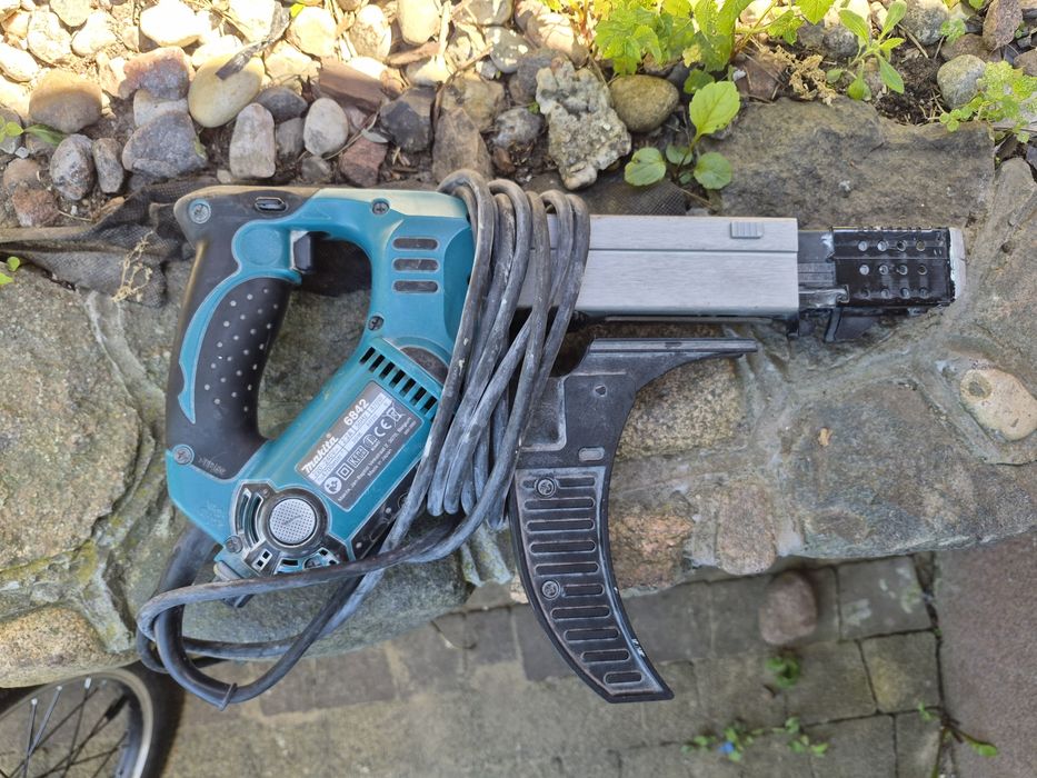 Wkrętarka do płyt GK Makita 6842