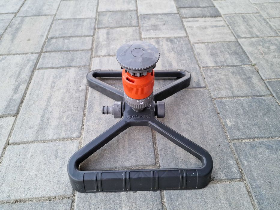 Zraszacz do trawy garden