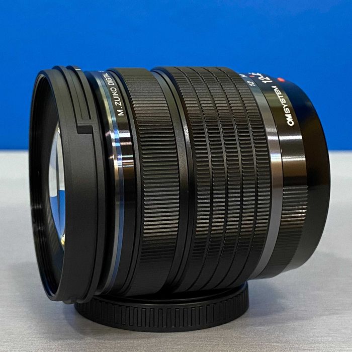 OM System M.Zuiko Digital ED 12-45mm f/4 PRO (NOVA)