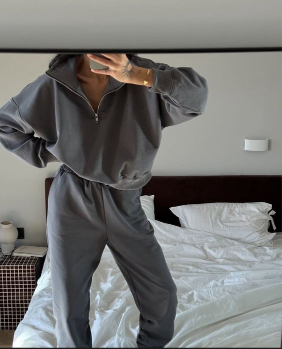 Костюм бренду Baza.in.ua