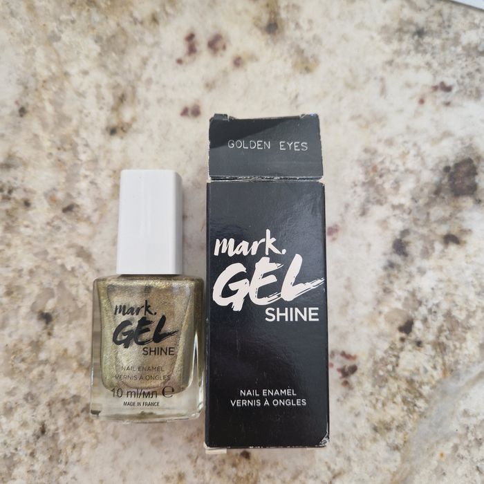 Avon lakier do paznokci mark gel shine Golden Eyes