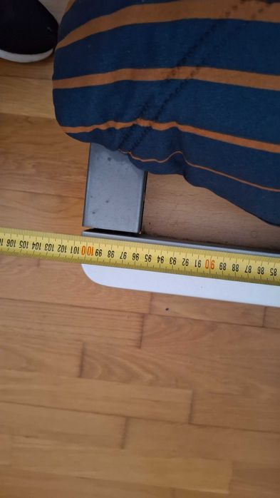 Cama de Solteiro Moderna 100x200 cm – Excelente Estado